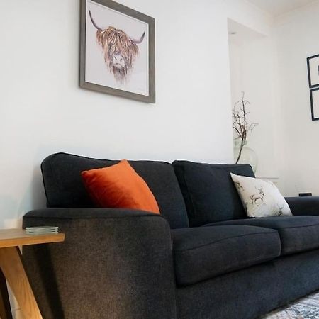 Central 2 Bedroom Luxury Home Close To River Ness Инвернесс Экстерьер фото